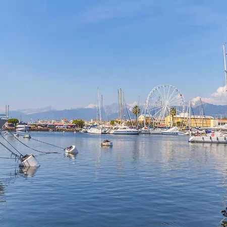 Lovely In With Wifi Viareggio