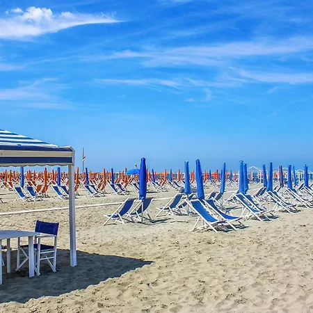 Appartamento Lovely In With Wifi Viareggio